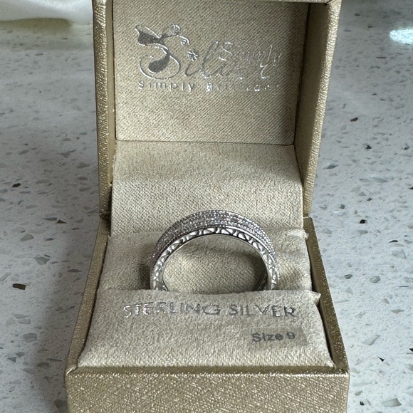 STERLING SILVER TRIPLE ROW ETERNITY BAND SIZE 9 - Picture 15 of 17